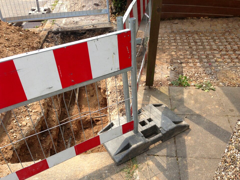 Site barrier construction work