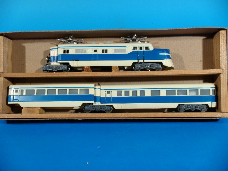 1950s model railway train