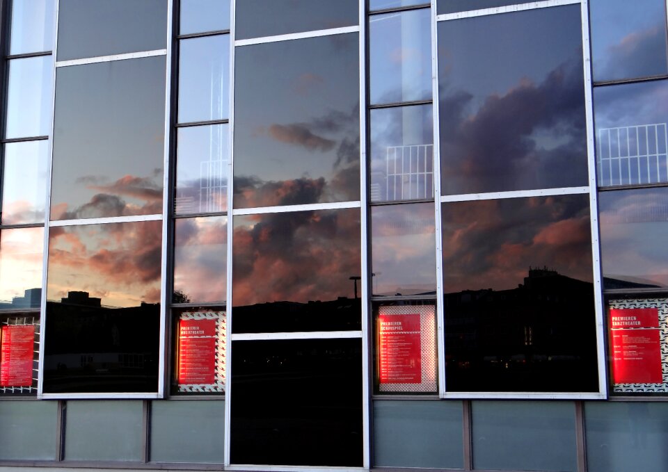 Window facade architecture