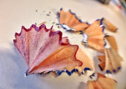 Pointed tips on colored pencils