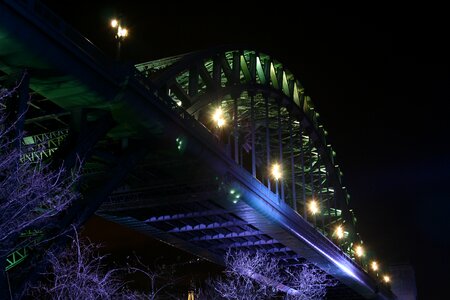 High level bridge night lighting