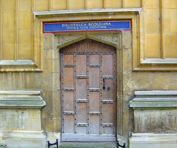 Old bibliotheca bodleiana door