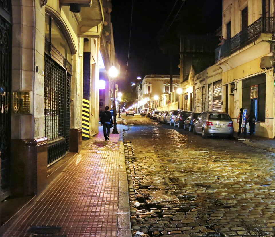 Night vision street san telmo