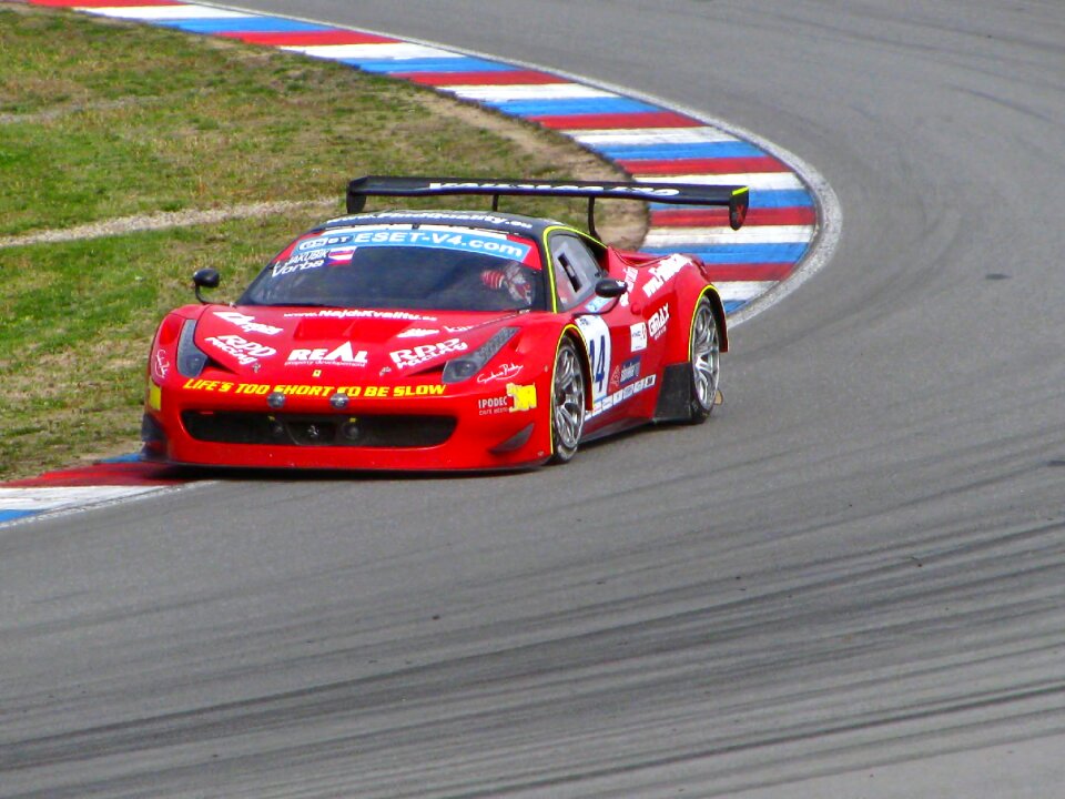 Driving vehicles fia gt
