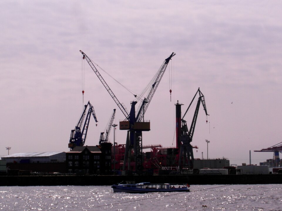 Port hamburg cranes