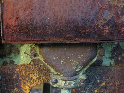 Ailing brown turquoise