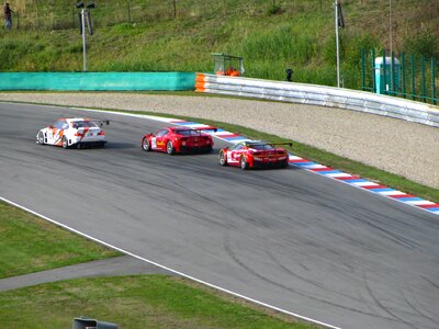 Driving vehicles fia gt photo