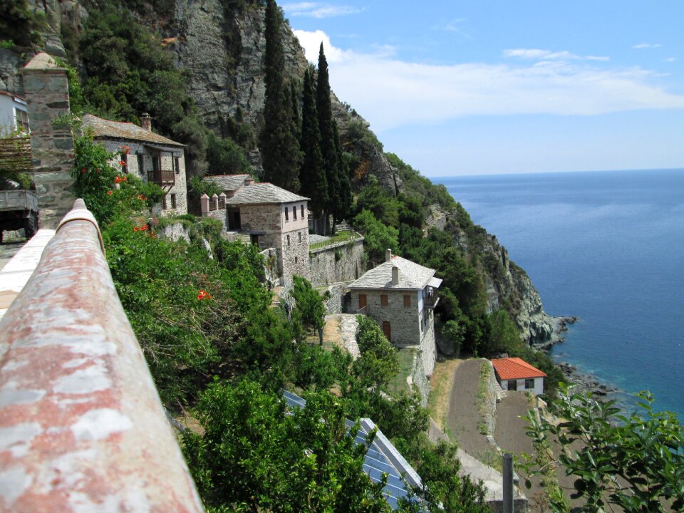 Houses mountain monastery