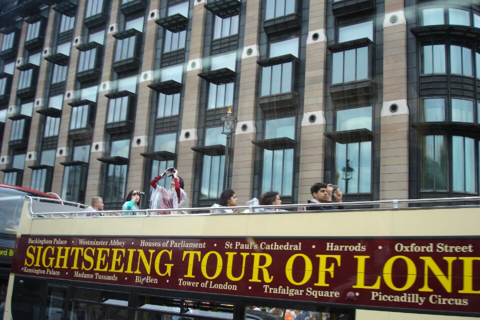 Sightseeing double decker london