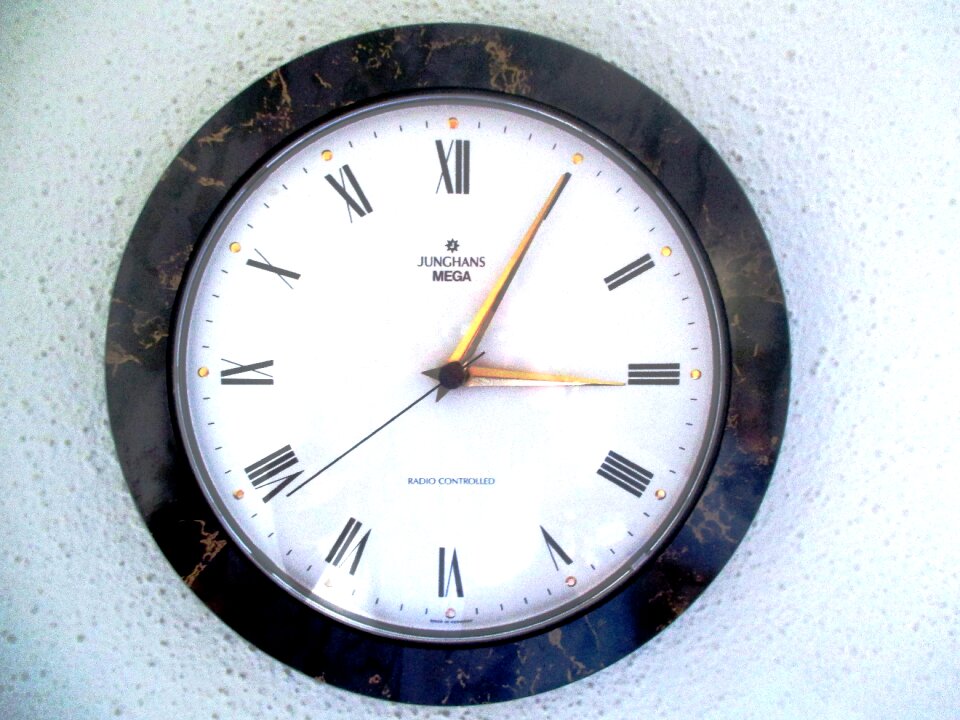 Radio controlled junghans mega second hand