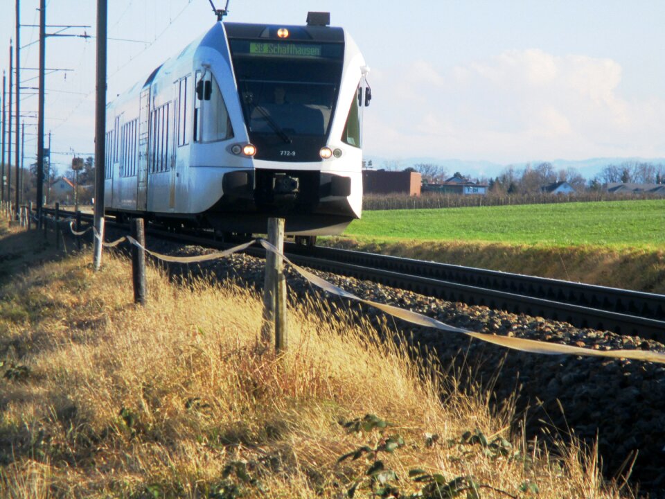 Exit track locomotive