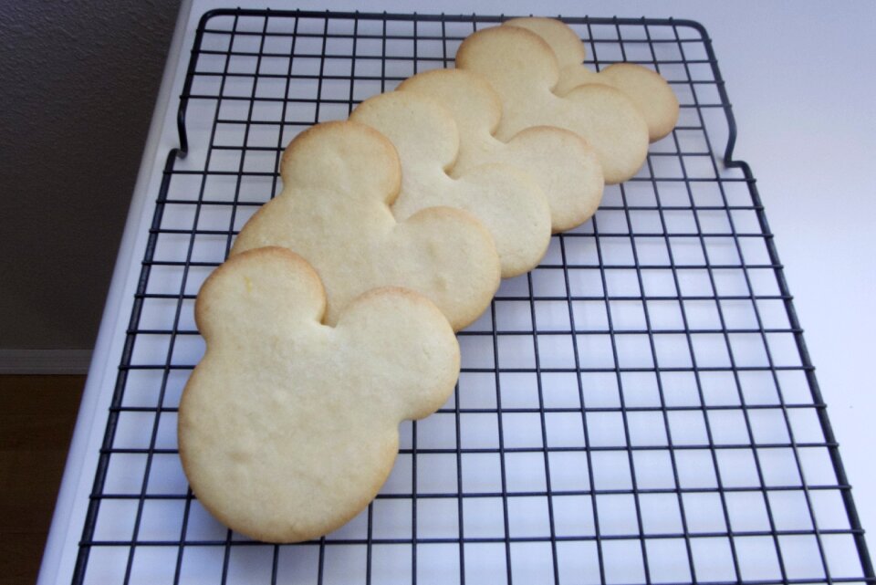 Mouse ears sugar cookie cutout