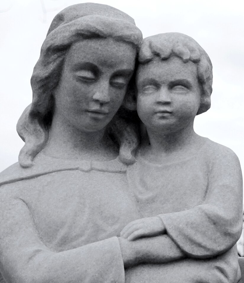 Stone stone sculpture mother