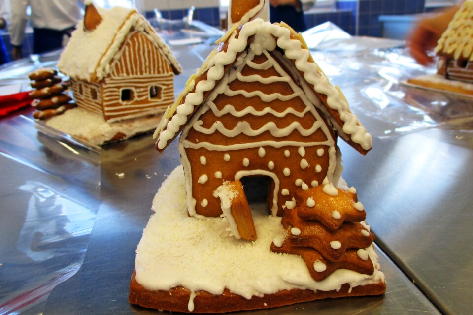 Hansel and gretel confectioner's gingerbread