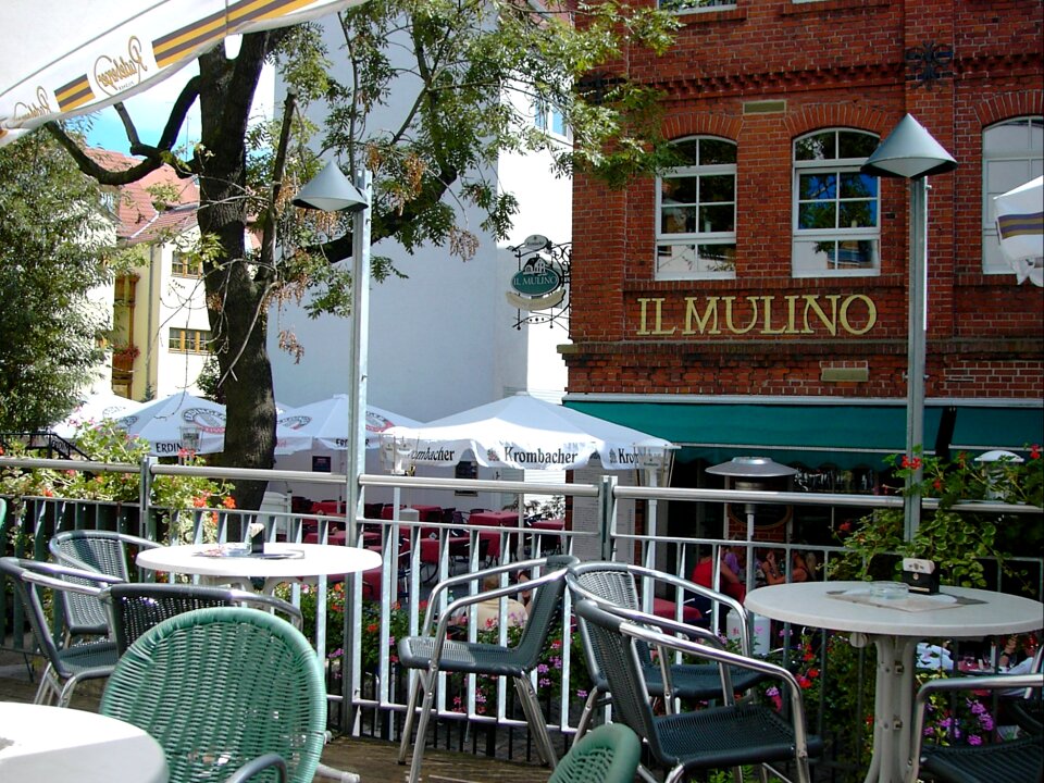 Chairs parasol building