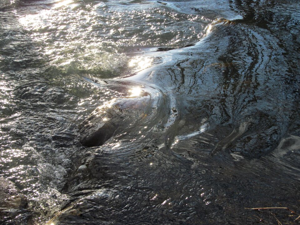 Wet water feature bubble