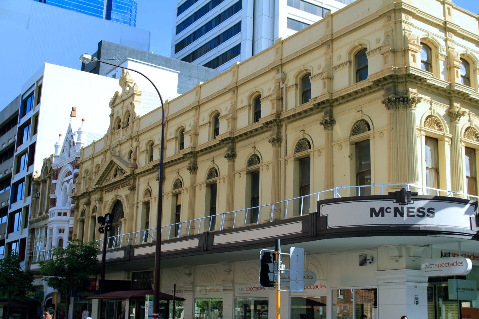Australia building stores