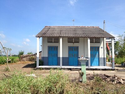 2013 blue country house