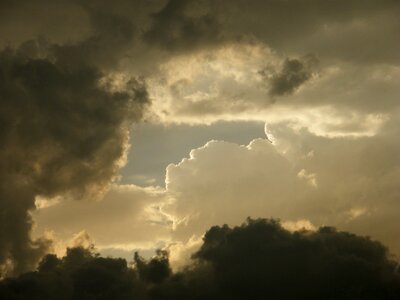 Cloud sky pistol