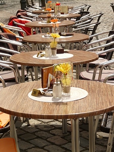 Sit spring eat