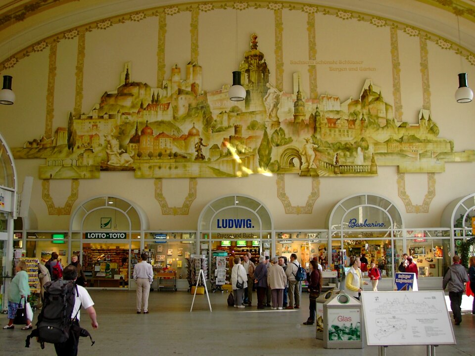 Dresden neustadt hall