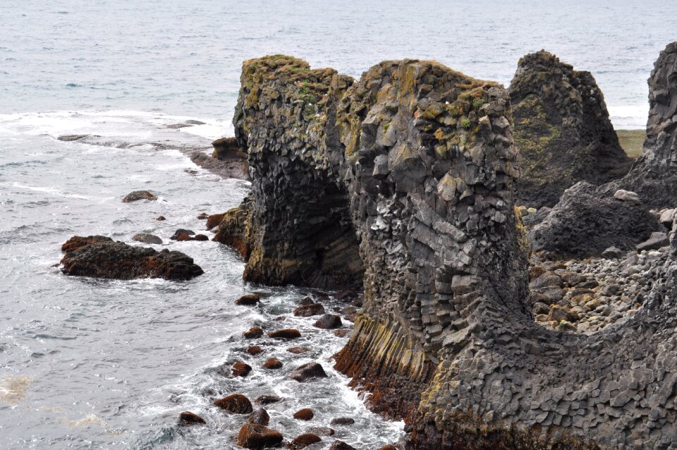 Water rock black stone