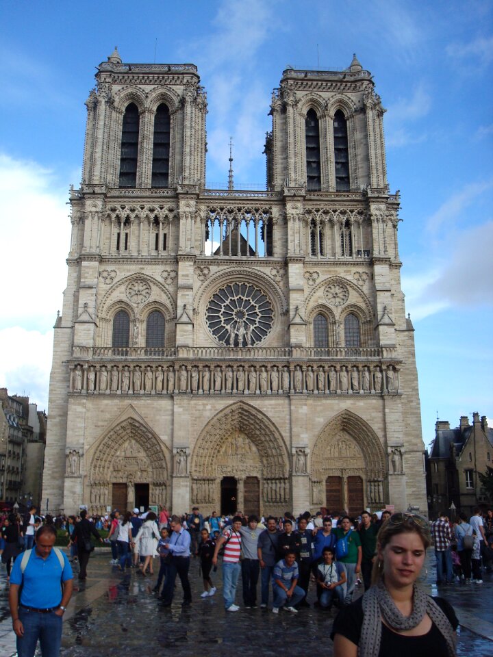 Notre dame church paris