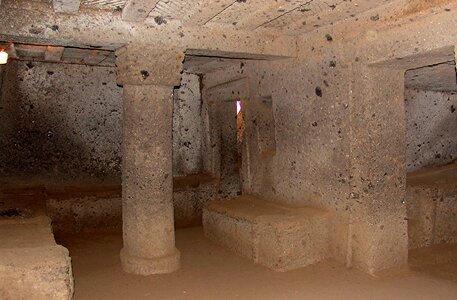Grave italy etruscan