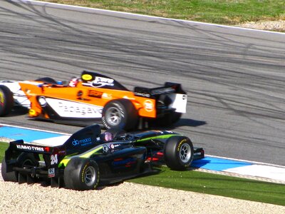 Autogp automobiles driving