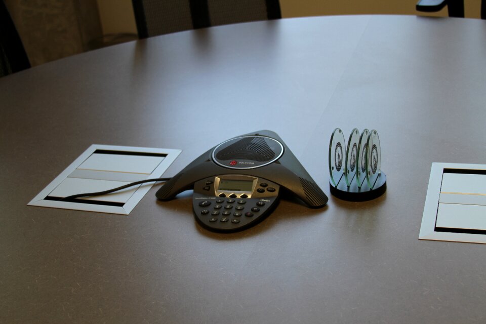Meeting phones communication