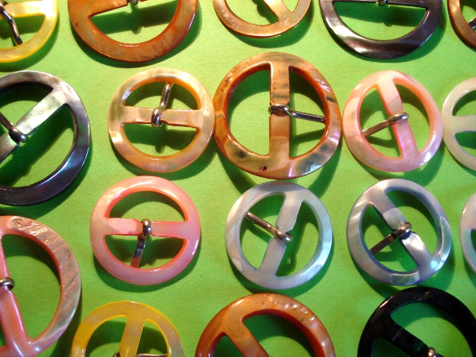 Loops mother of pearl colors