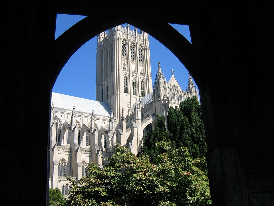 Landmark city religion