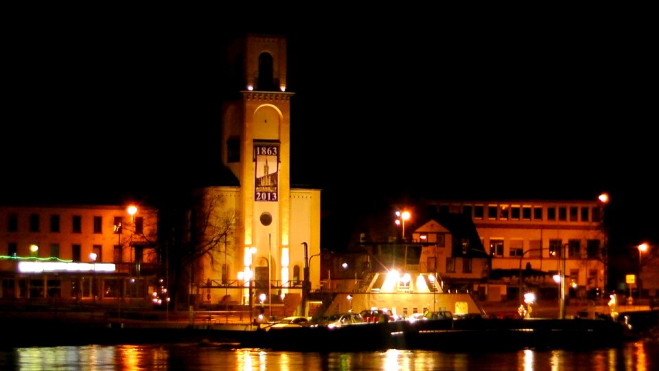 Evening night port photo