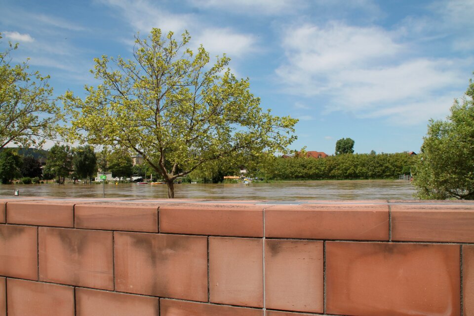 Hochwasse wall dam