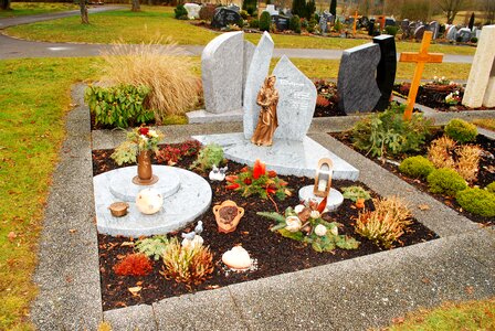 Gravestone graveyard memorial photo