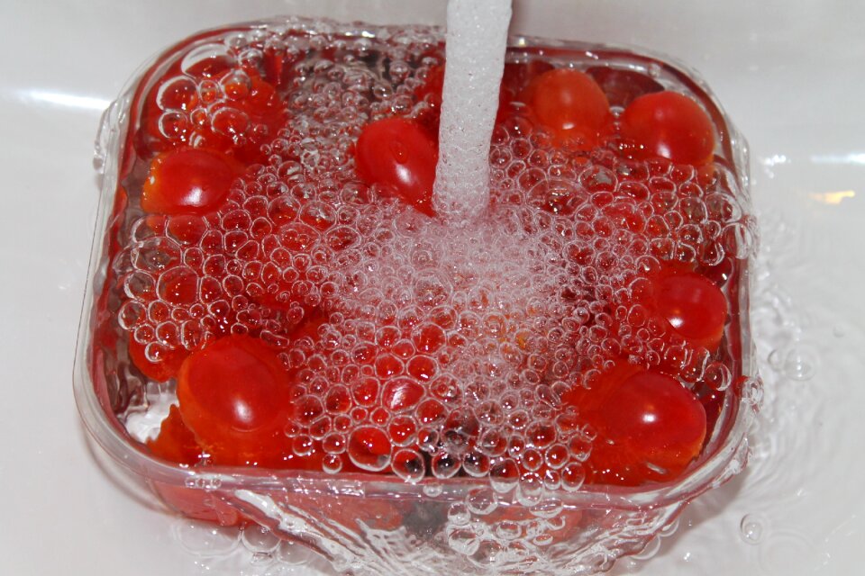 Tomatoes bubble red