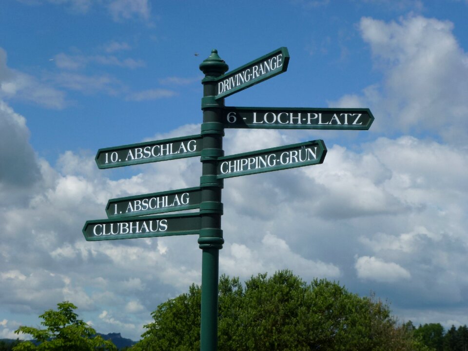 Golf golf course signs
