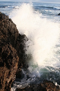 Spray rocks ocean