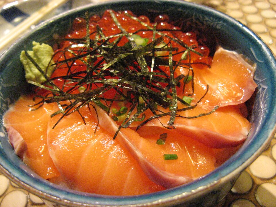 Delicious salmon salmon roe salmon rice
