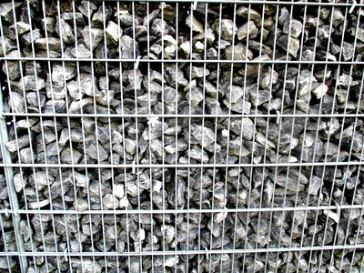 Stone wall grid metal
