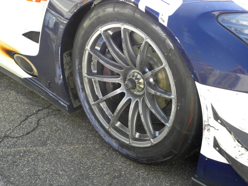 Mature motorsport sports car