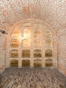 Loneliness bricks madrid