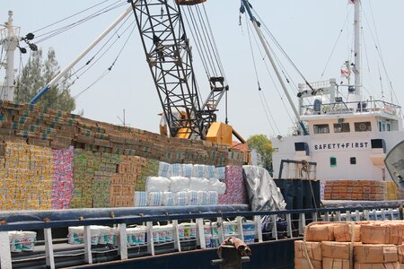 Port java ships
