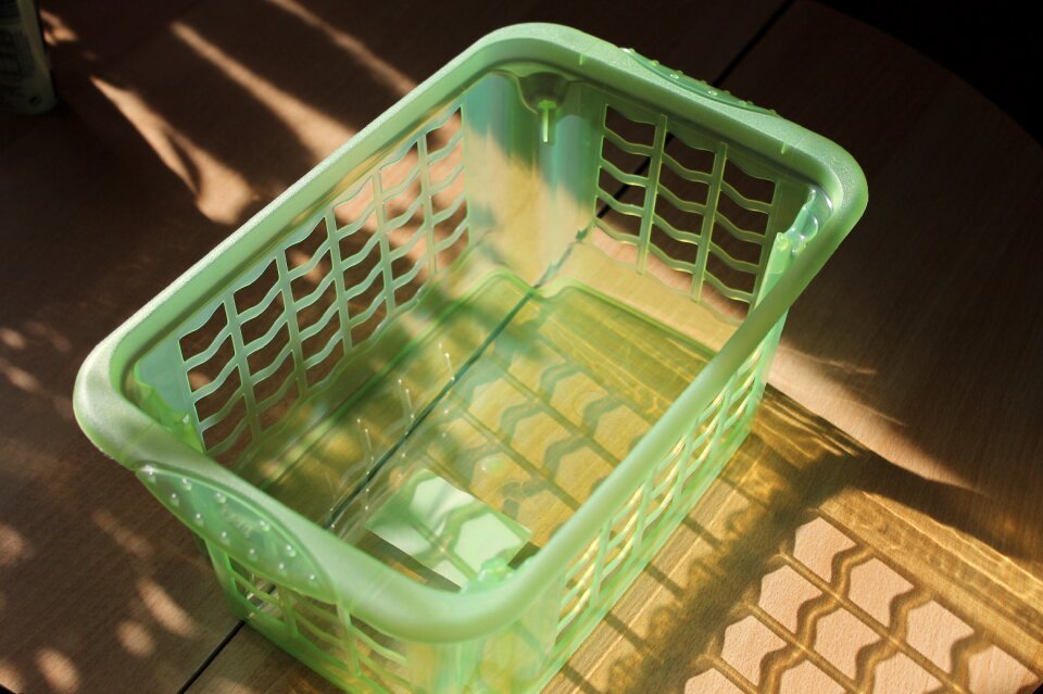 Basket plastic green
