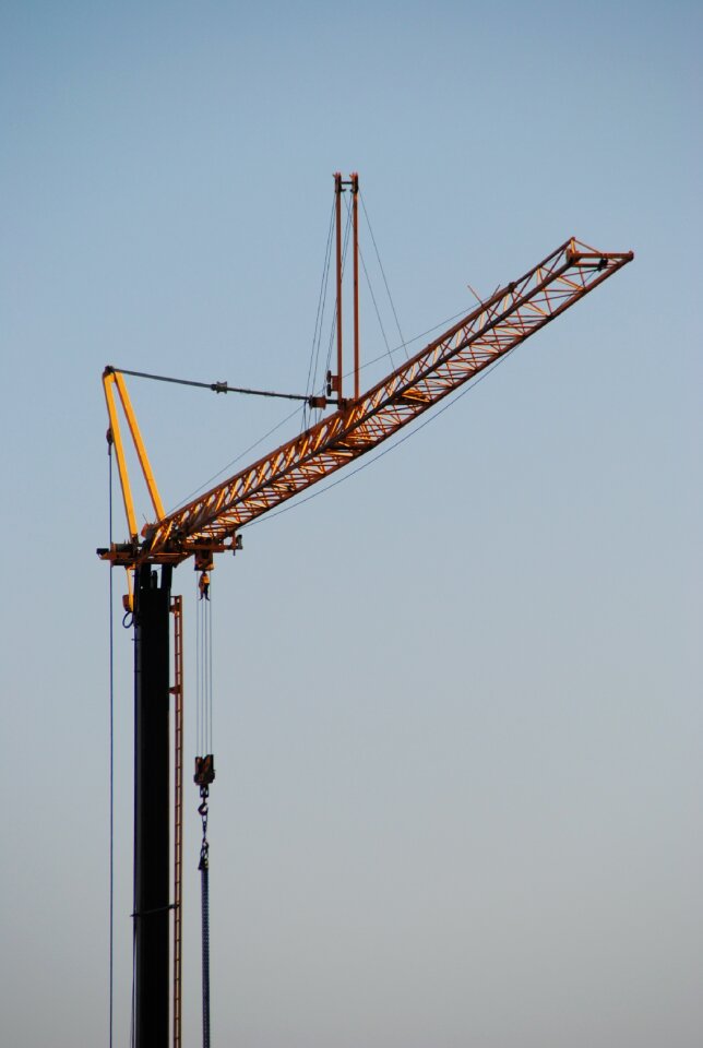 Build crane crane boom
