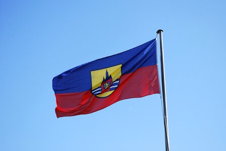 Flag sky mast