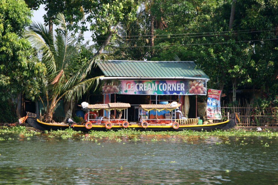 Canoe ice cream backwaters