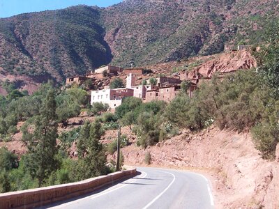 Mountain village landscape col tizi n'tichka