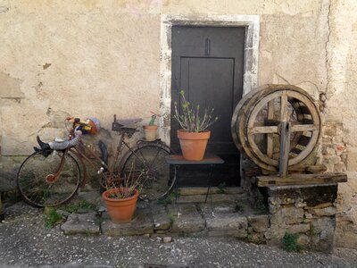 Medieval artist bike