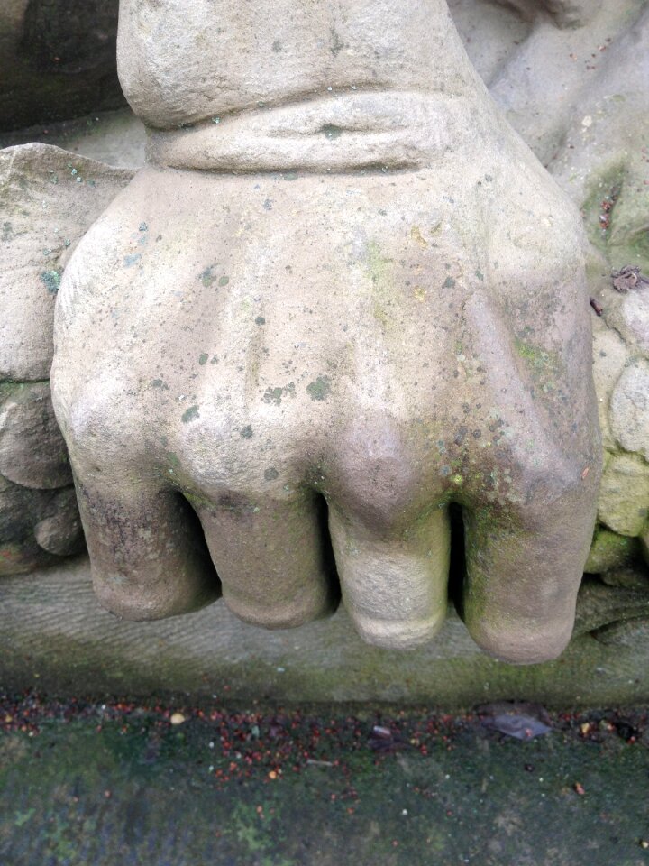 Force finger sculpture